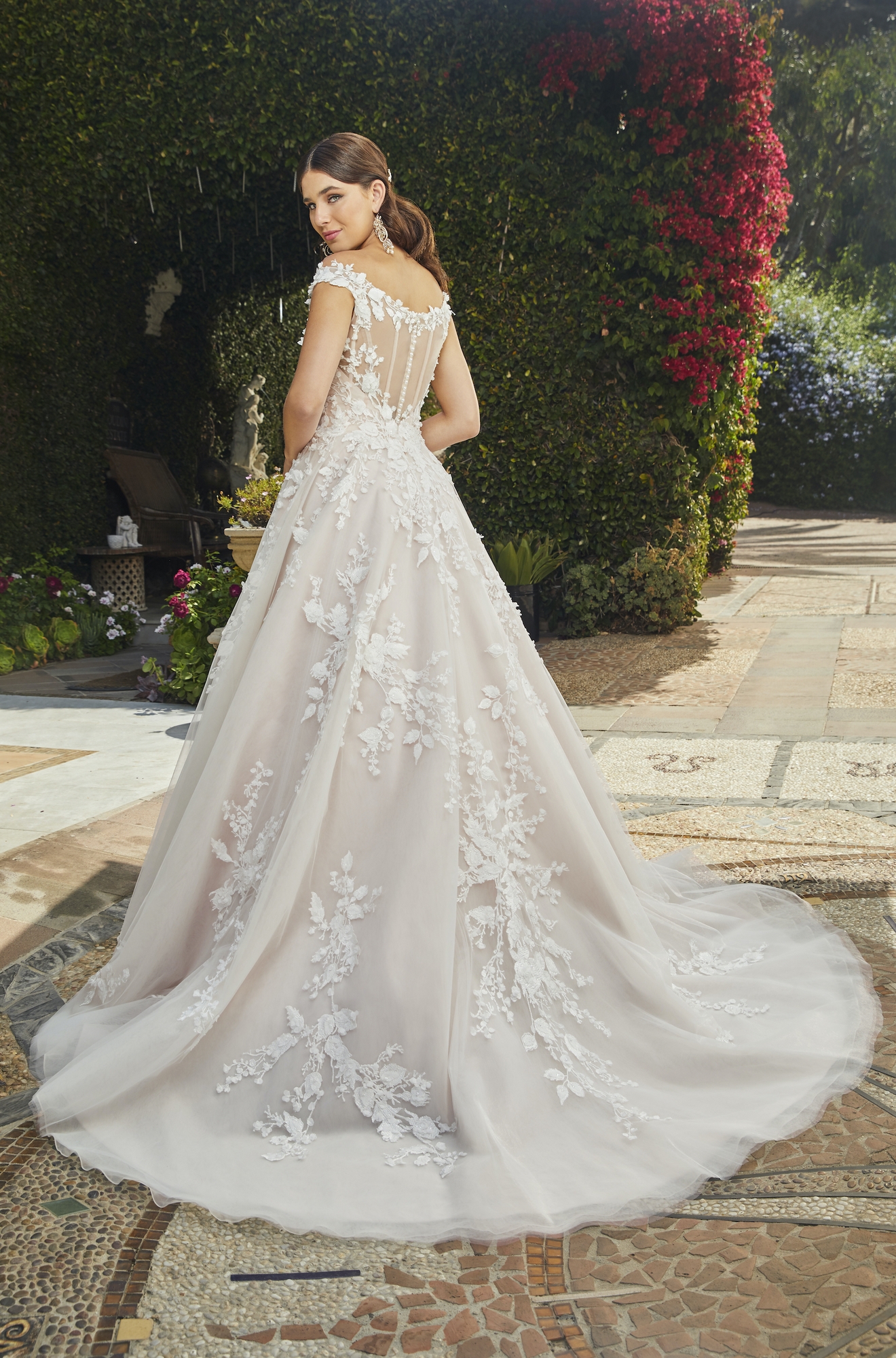 Casablanca Ivory Lace Wedding Dresses